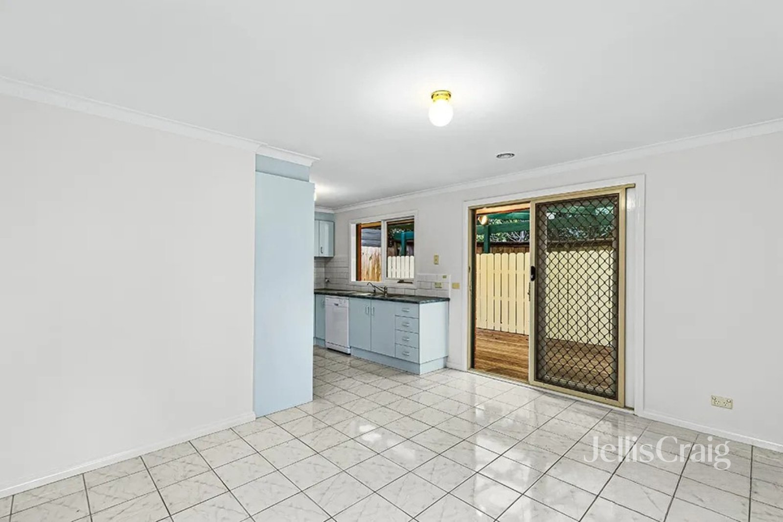 2/27 Grand Boulevard, Montmorency image 4