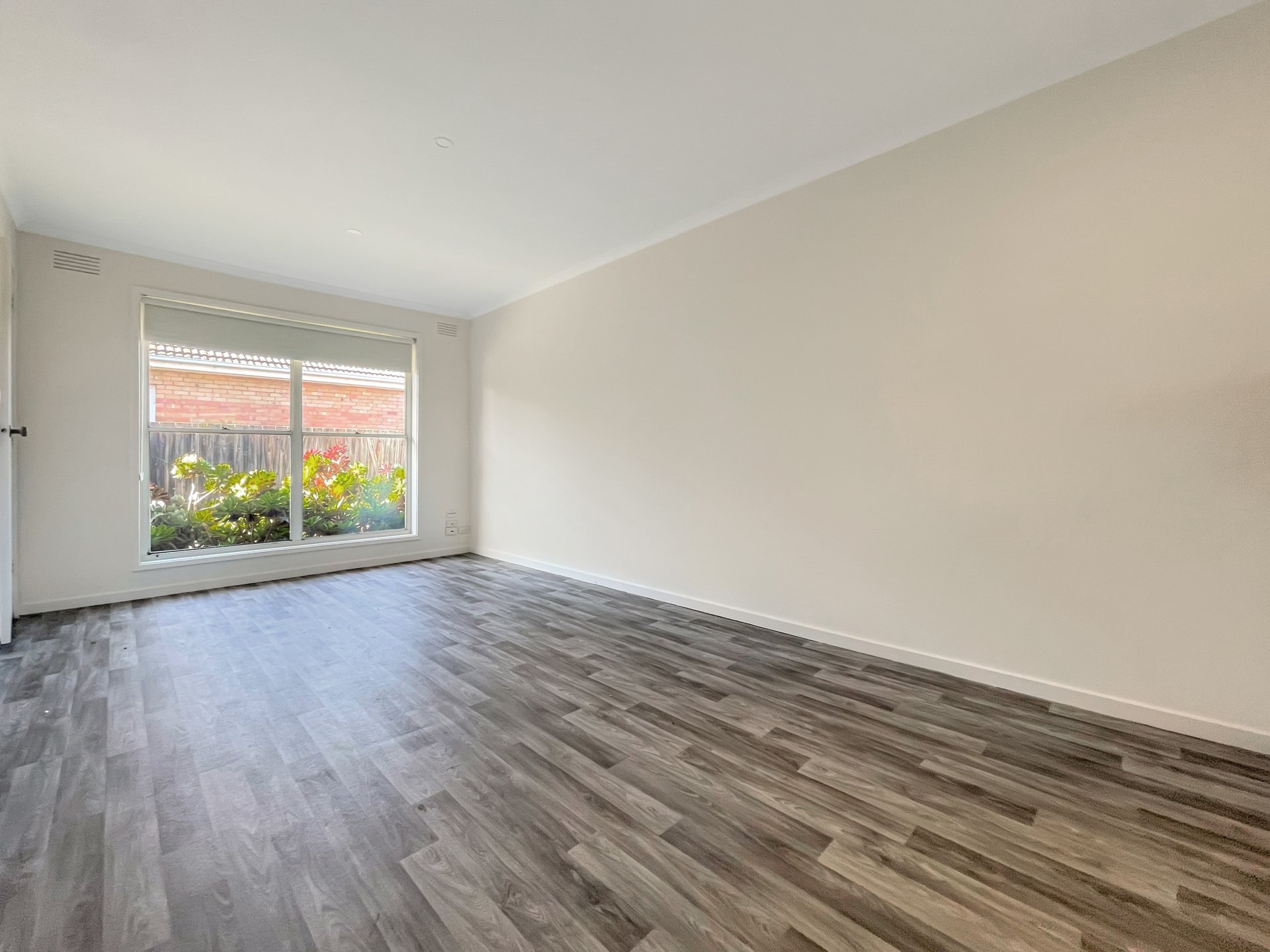 2/27 Isabella Street, Geelong&nbsp;West image 4
