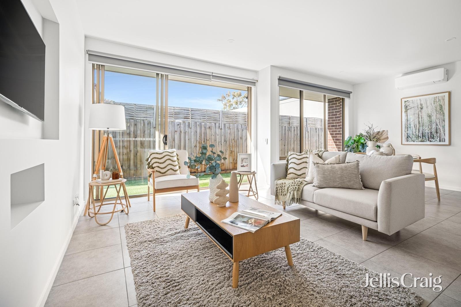 2/27 Kelso Street, Frankston image 2