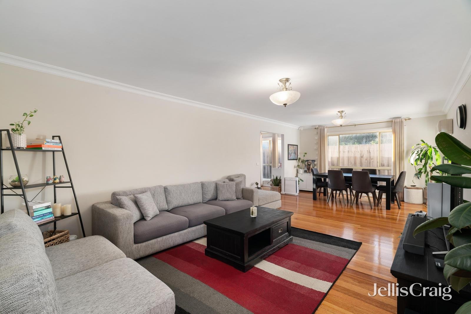 2/27 Mckenna Road, Glen Waverley image 2