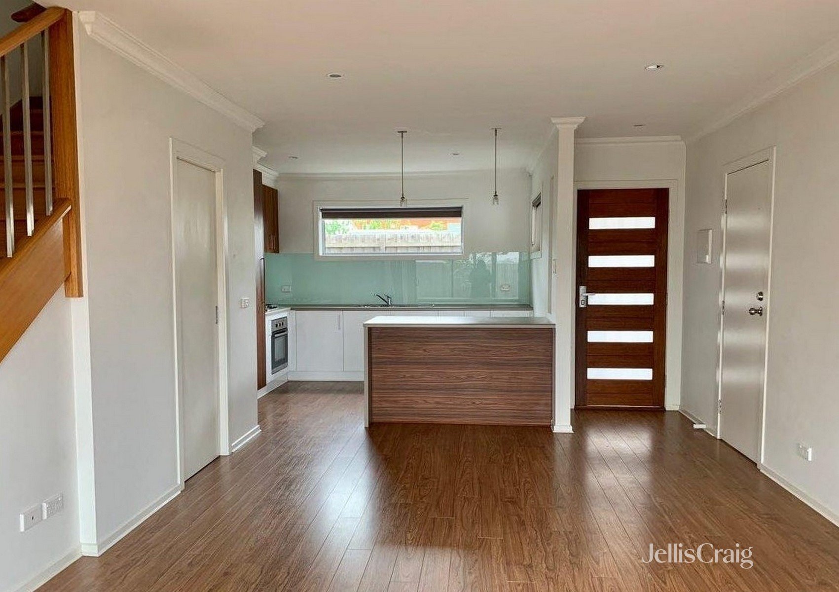 2/27 Mcmahon Road, Reservoir image 2