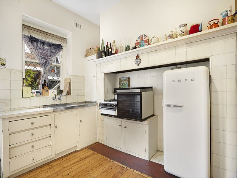 2/27 Pine Avenue, Elwood image 5