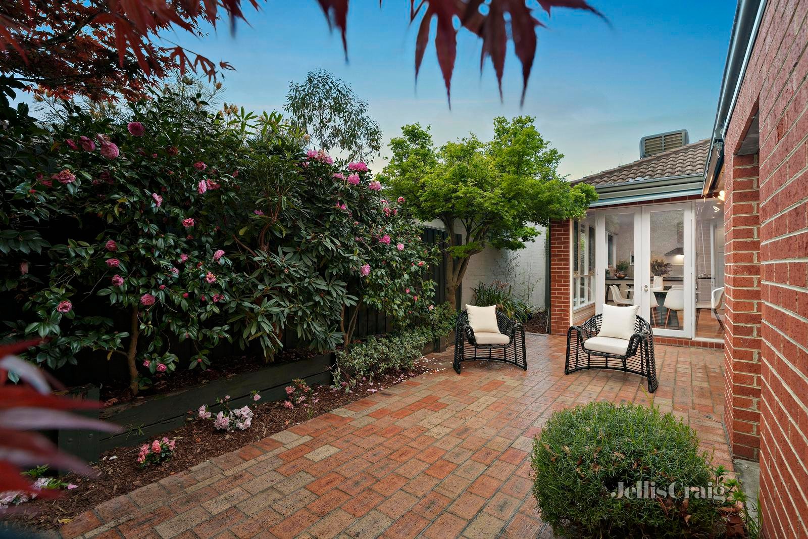 227 Prospect Hill Road, Surrey Hills image 8