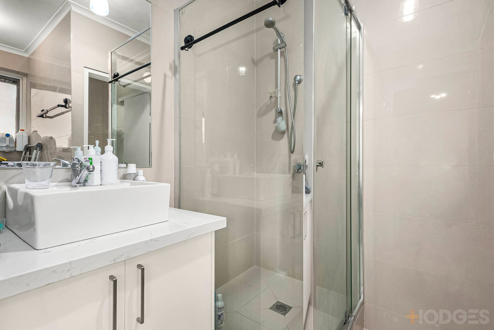 2 / 27 Robe Street St Kilda