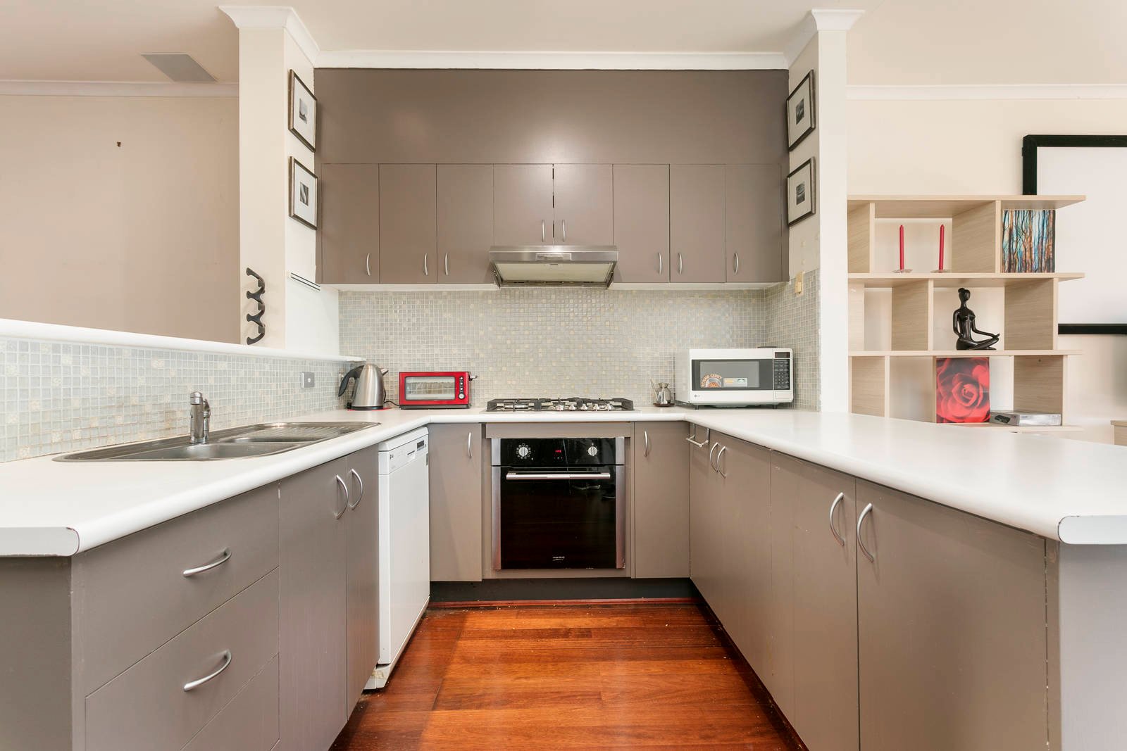 Property Gallery Thumbnail 5