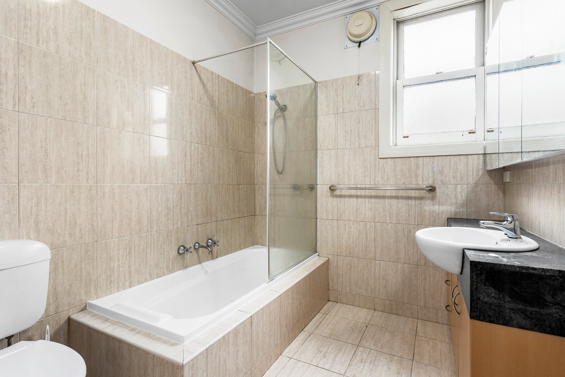 Property Gallery Thumbnail 7