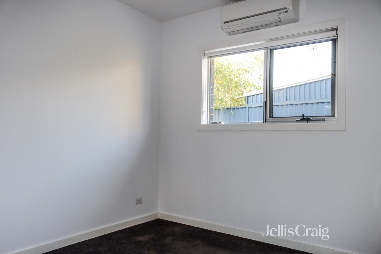 2/276 Reynard Street, Coburg image 5