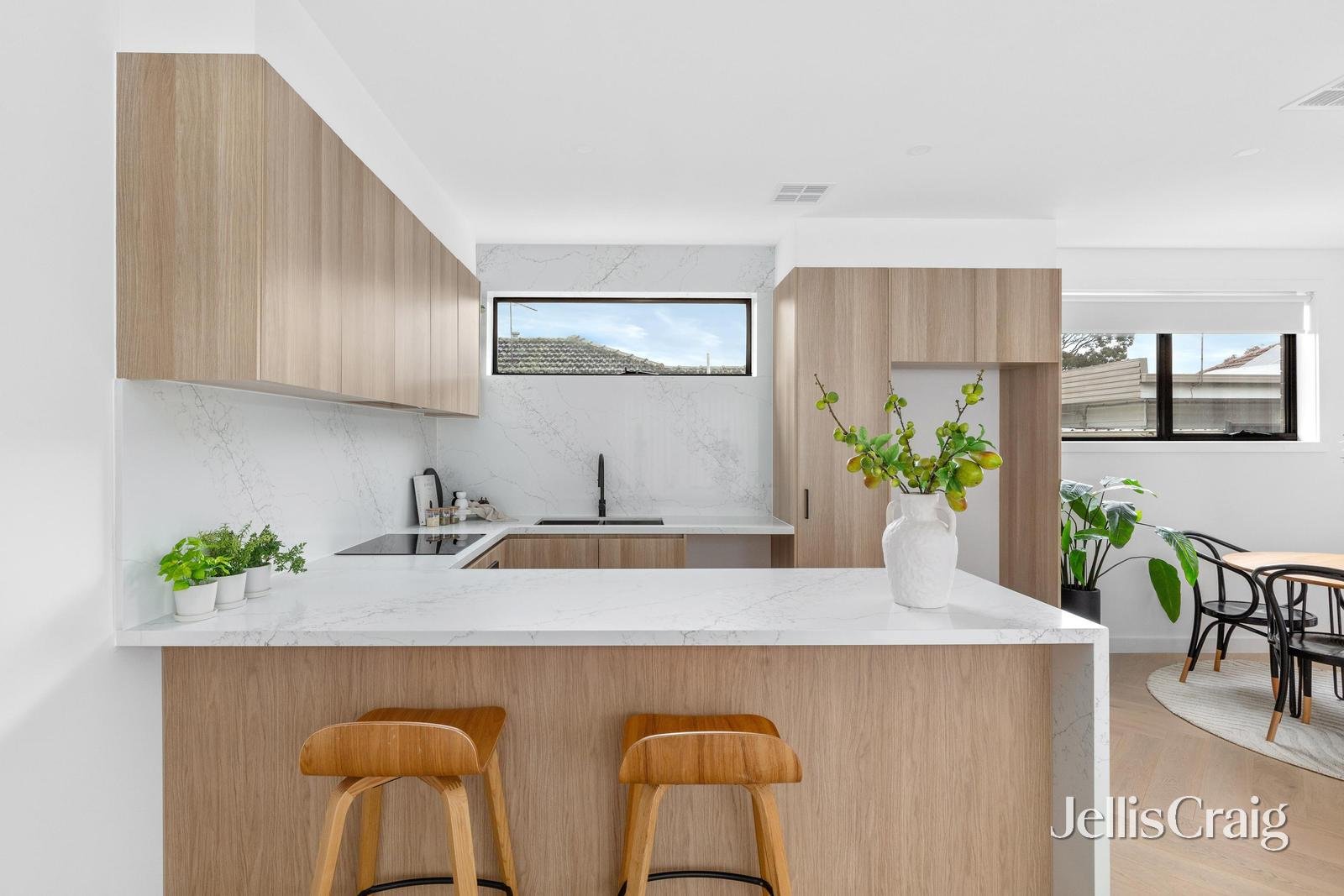 2/278 Nell Street West, Watsonia image 3