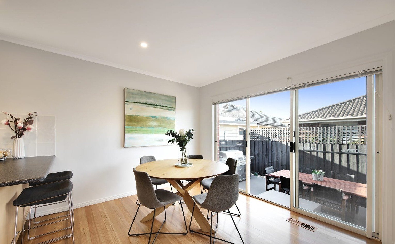 2/28 Adrian Street, Bentleigh East image 4