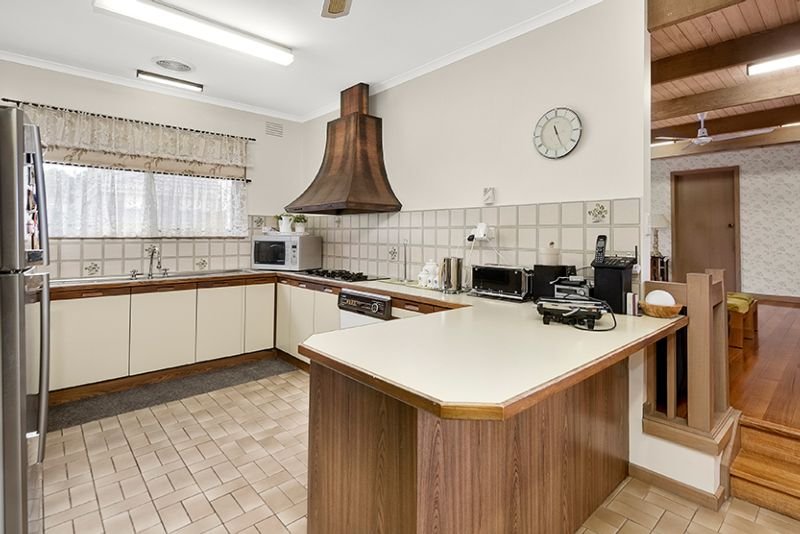 228 Belmore Road, Balwyn image 3