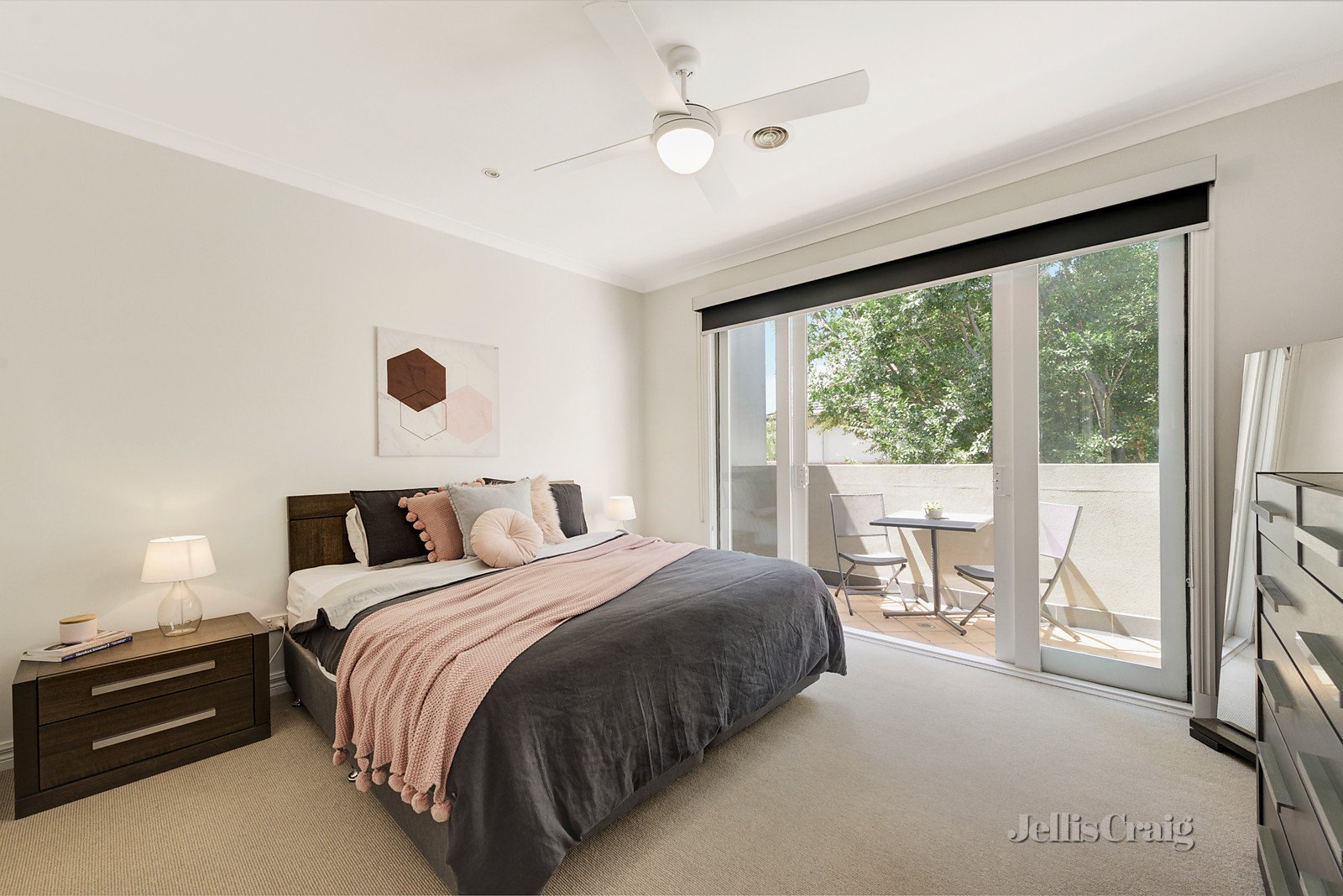 2/28 Clairmont Avenue, Bentleigh image 6