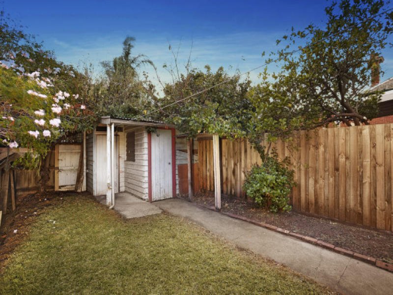 228 Danks Street, Albert Park image 2