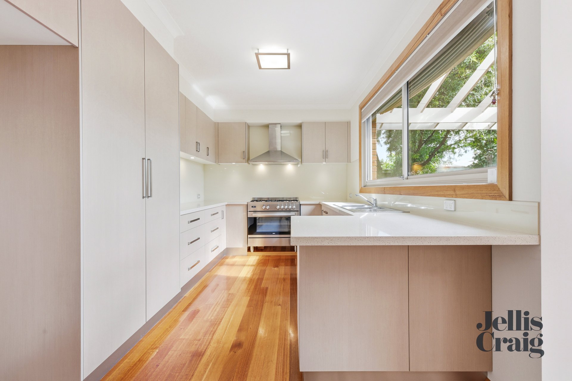 2/28 Diosma Drive, Glen&nbsp;Waverley image 3