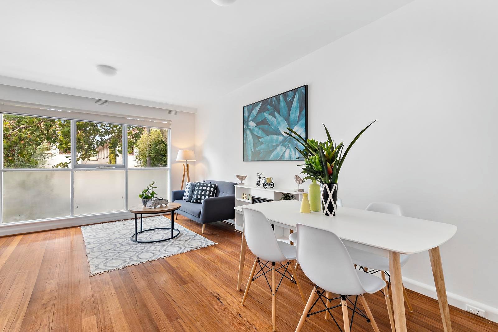 Property Gallery Thumbnail 3