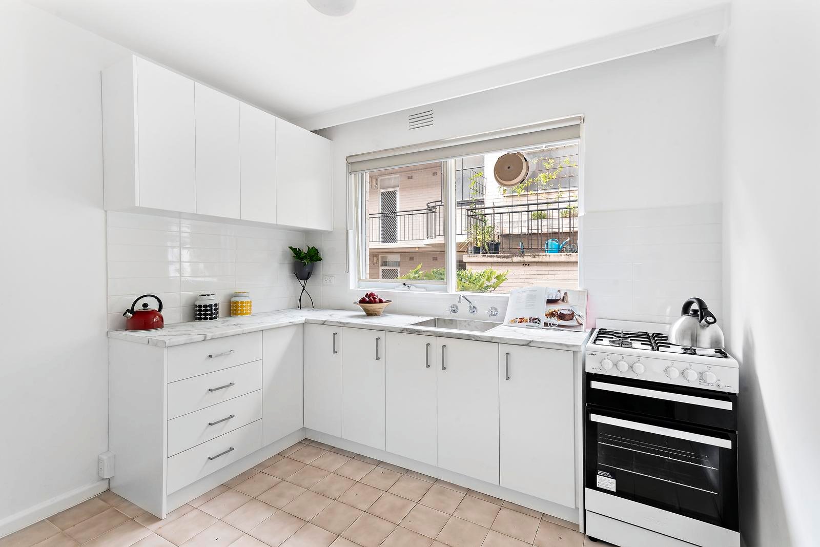 Property Gallery Thumbnail 6