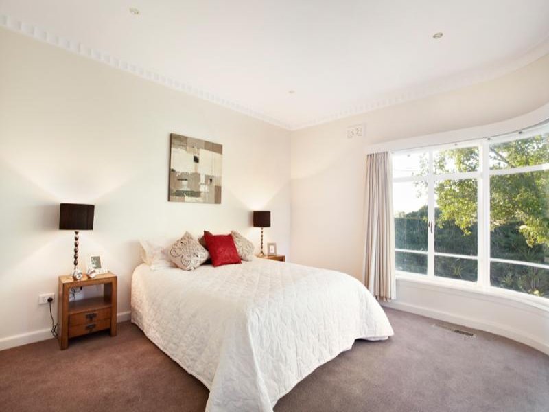 228 Doncaster Road, Balwyn North image 6