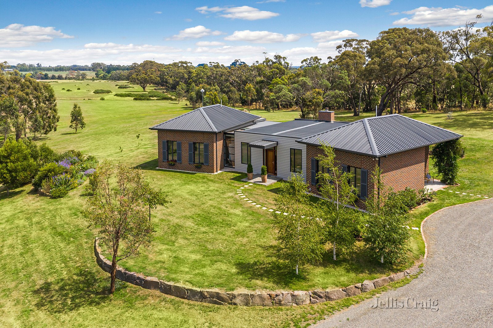 228 Falloons Road, Woodend image 18