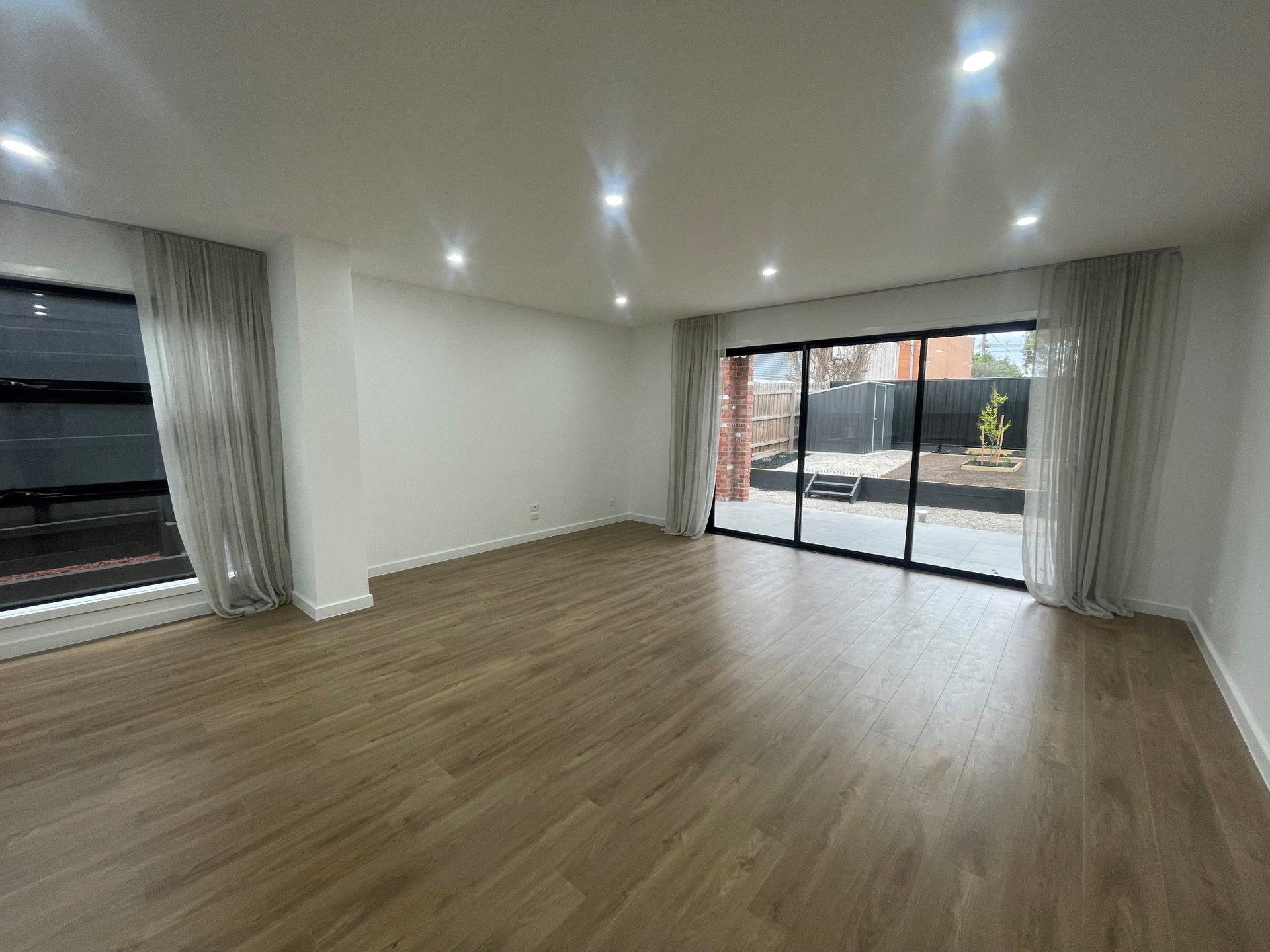 2/28 Haldane Road, Niddrie image 3