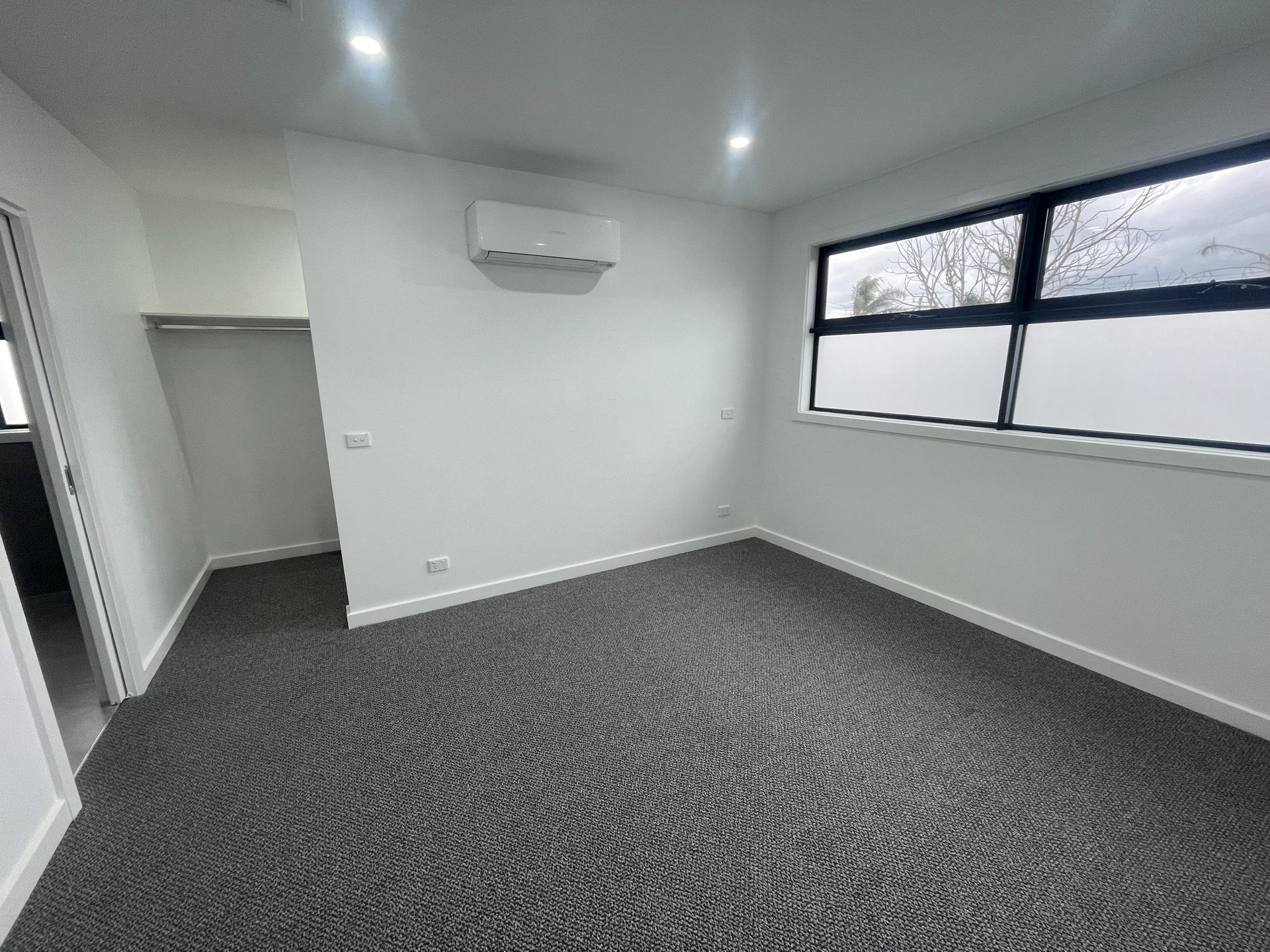 2/28 Haldane Road, Niddrie image 6