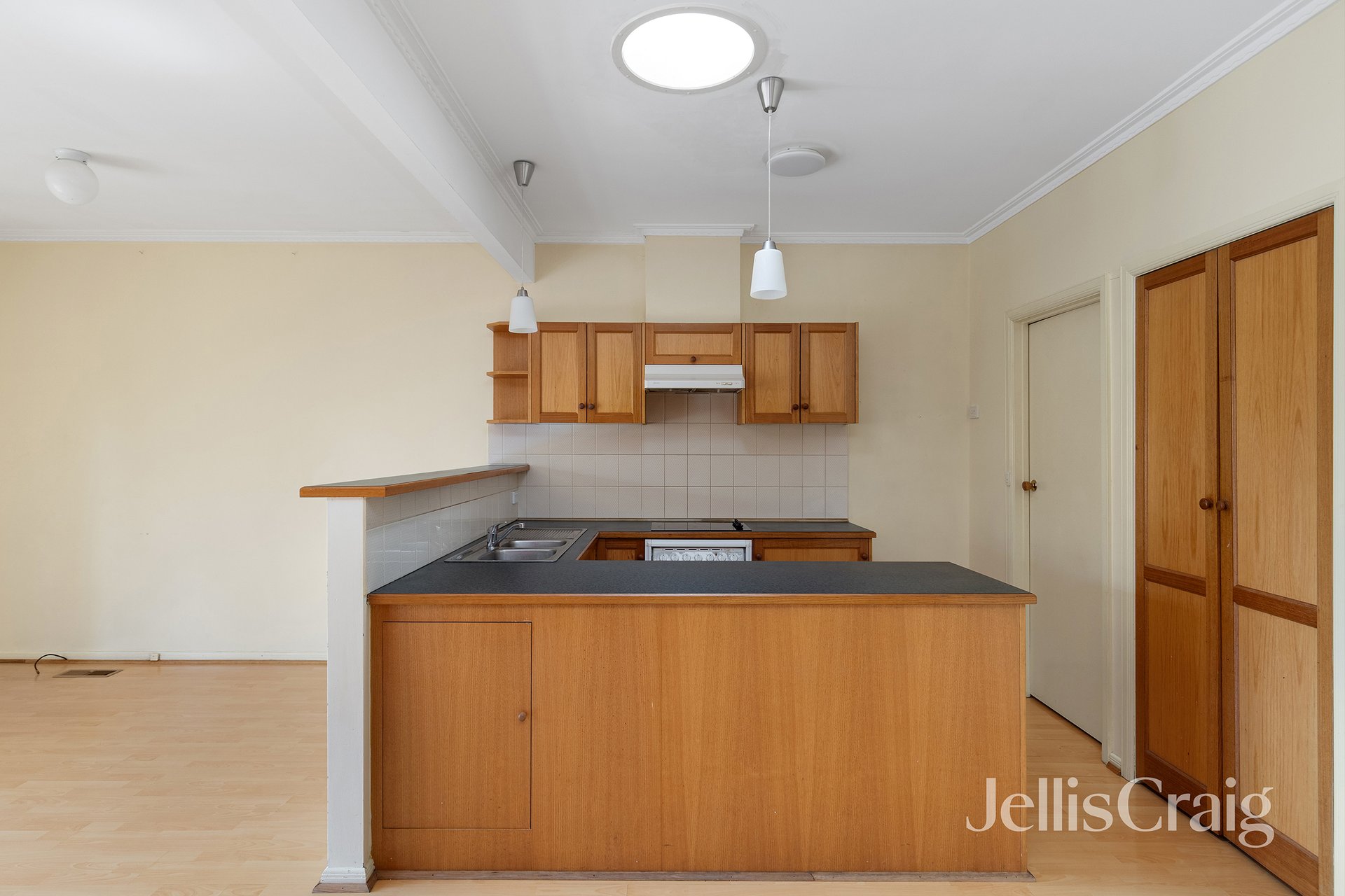 2/28 Hoban Ave, Montmorency image 3