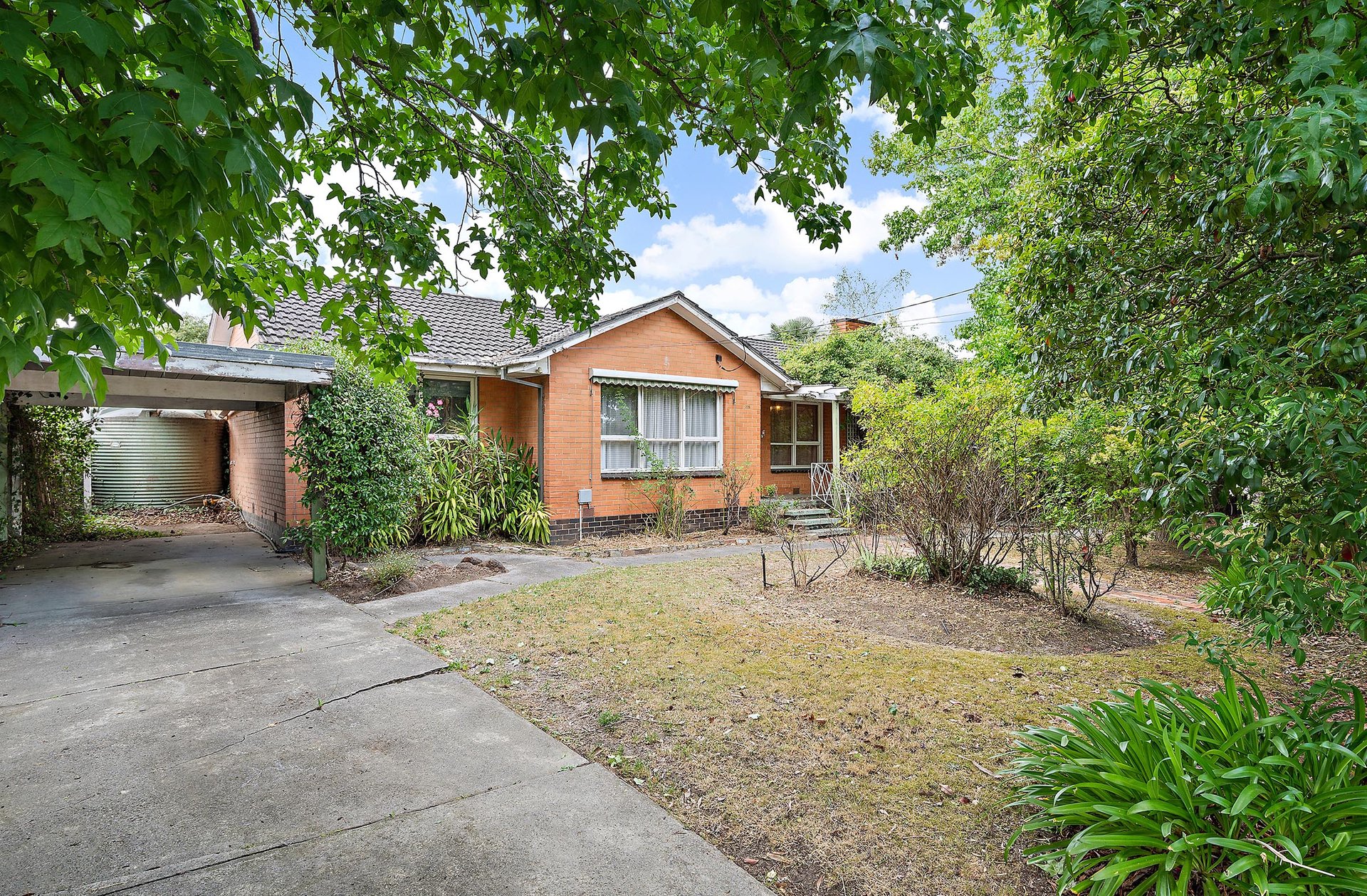 228 Hull Road, Mooroolbark image 1