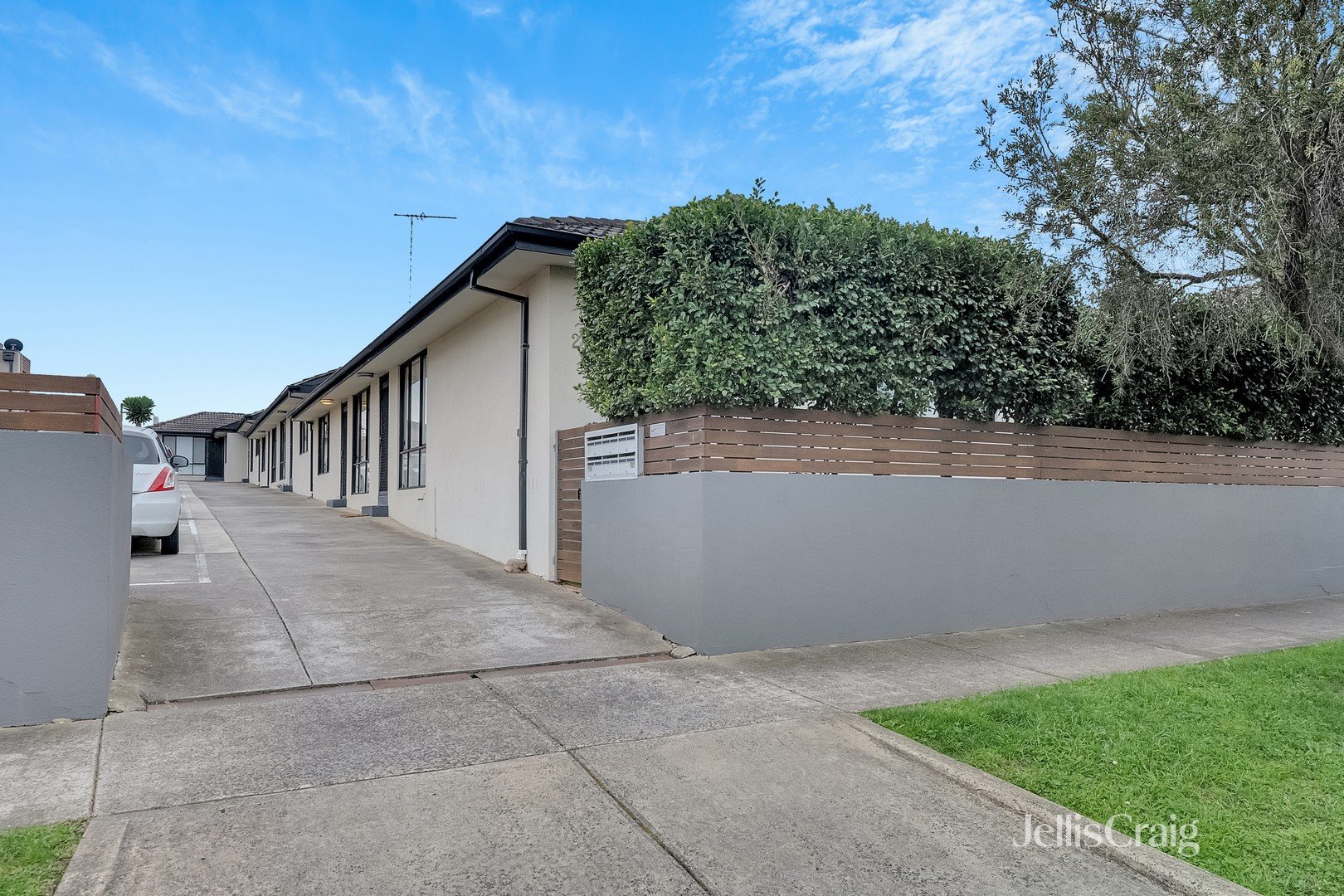 2/28 Irvine Crescent, Brunswick West image 10