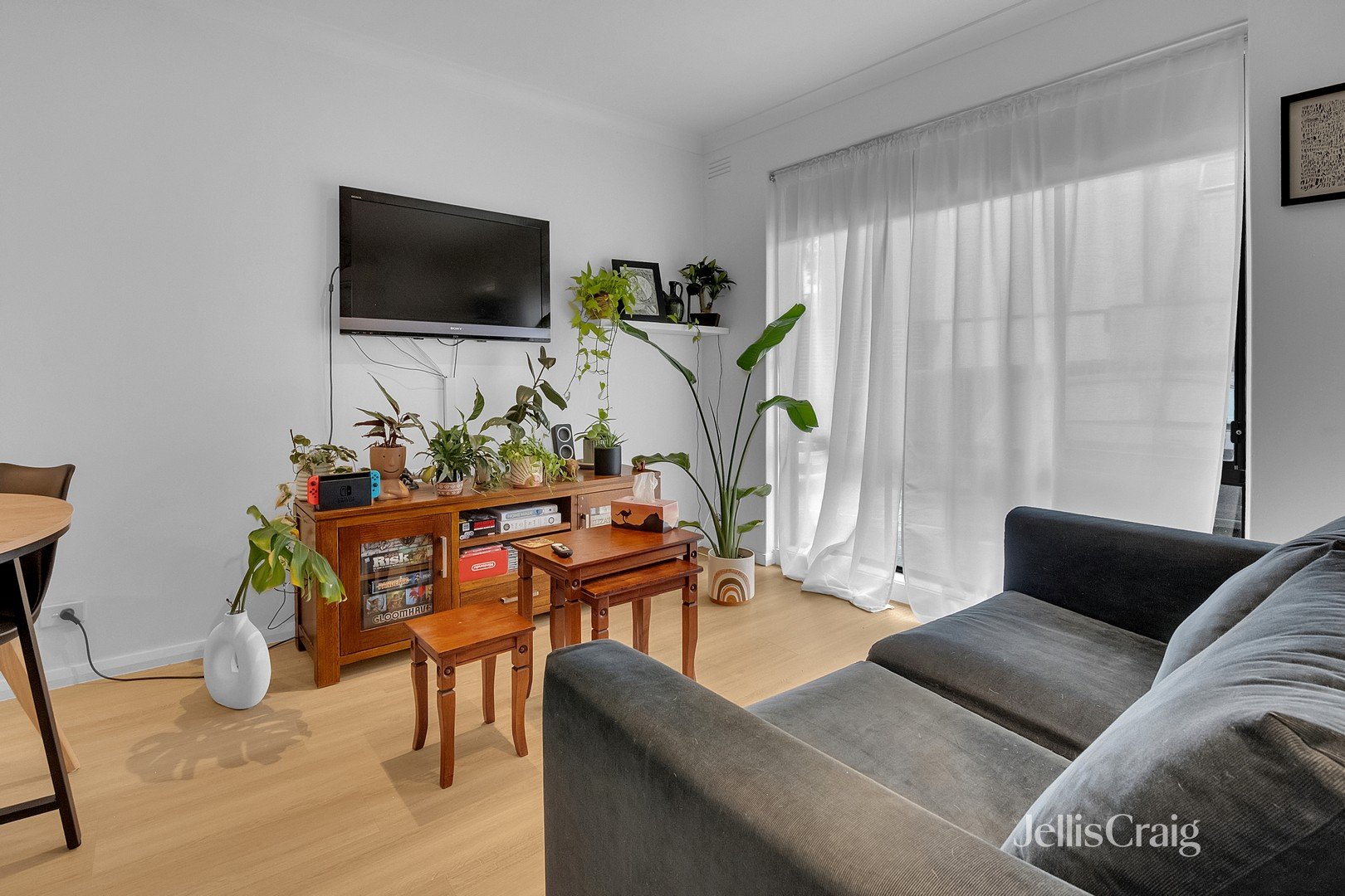 2/28 Irvine Crescent, Brunswick West image 3