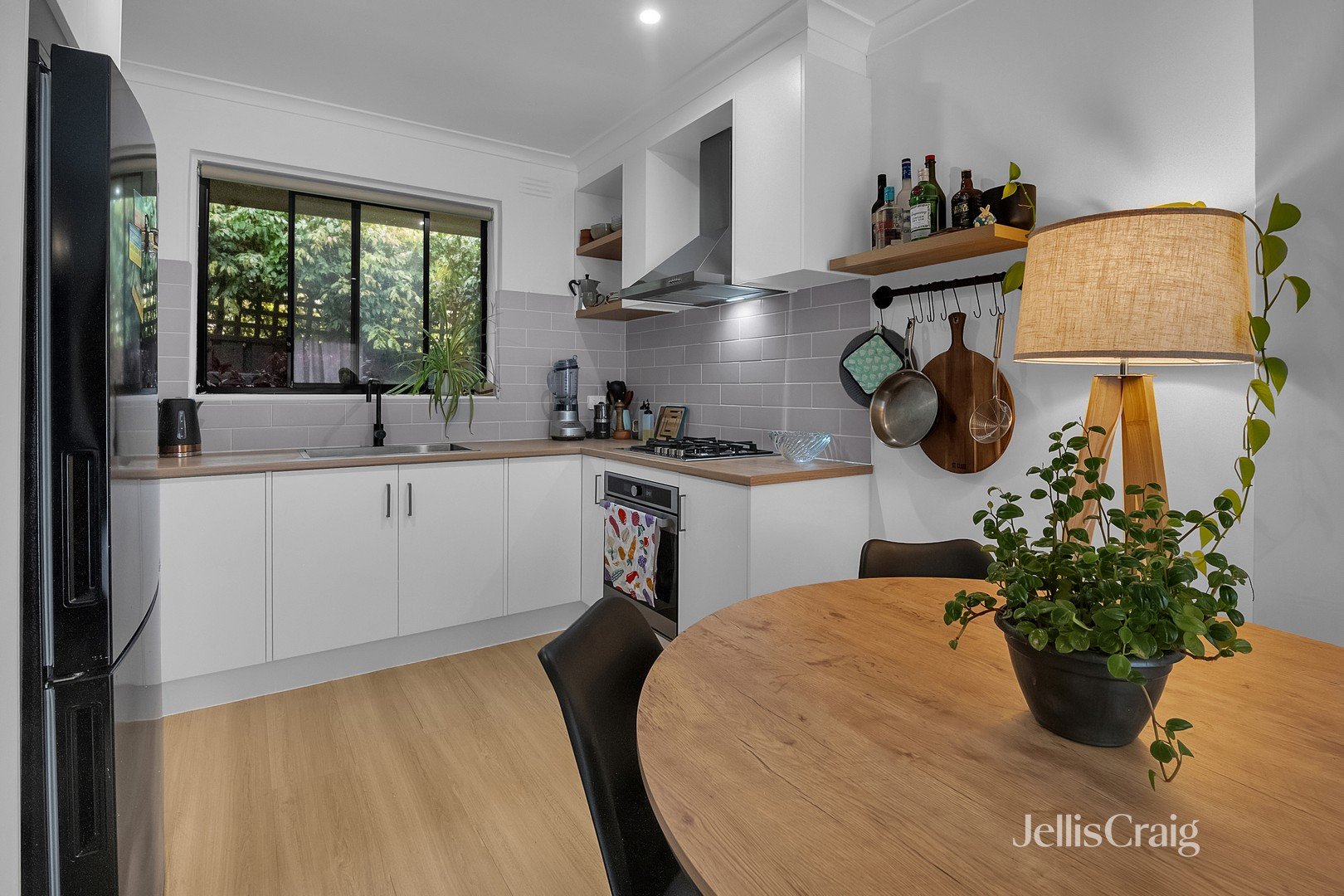 2/28 Irvine Crescent, Brunswick West image 5