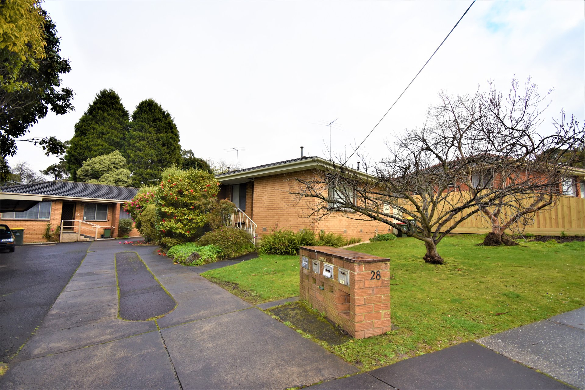 2/28 Lasiandra Avenue, Forest Hill image 1