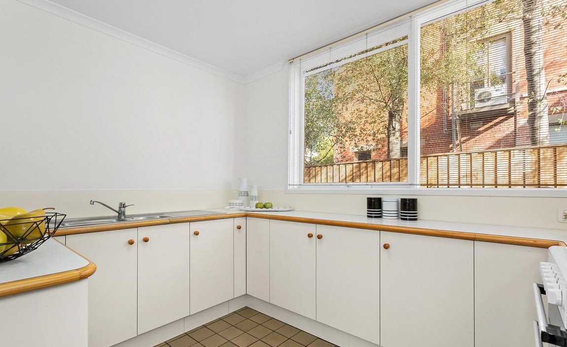 2/28 Liddiard Street, Hawthorn image 9