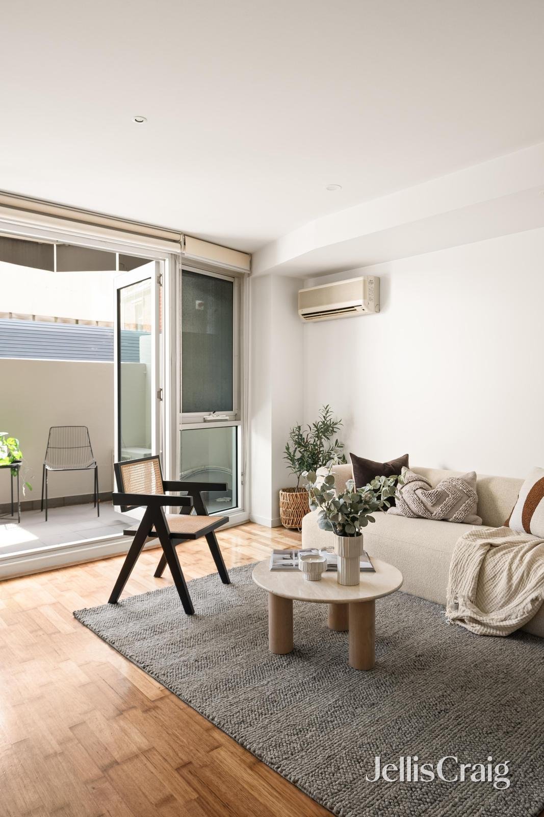 2/28 Little Cardigan Street, Carlton image 4