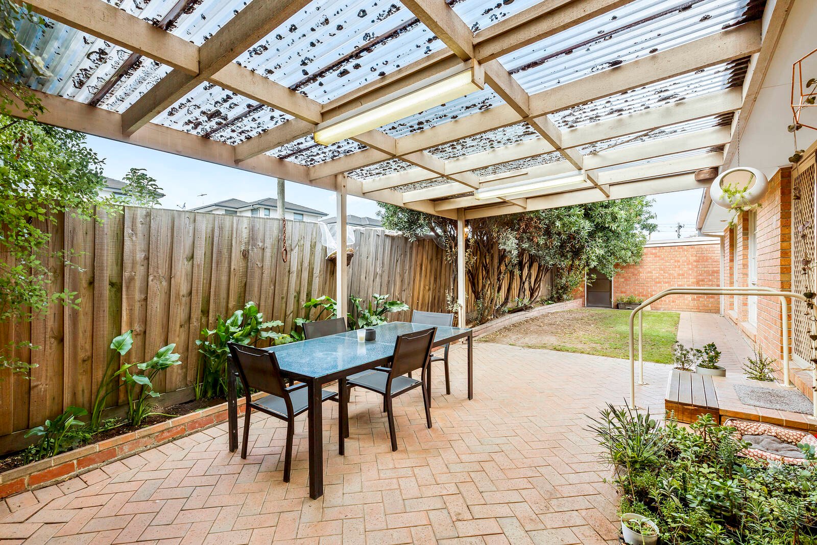 Property Gallery Thumbnail 6