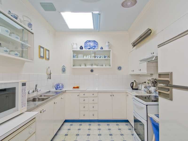 228 Noble Street, Newtown image 12