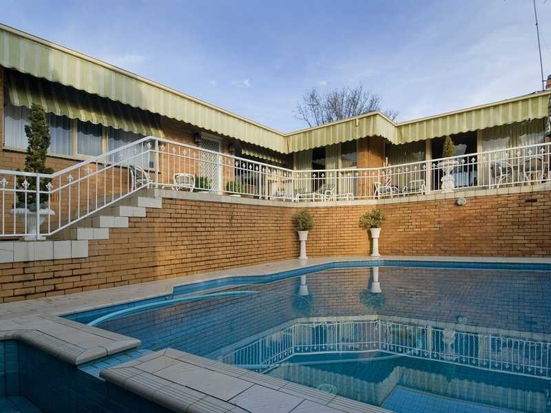 228 Noble Street, Newtown image 14
