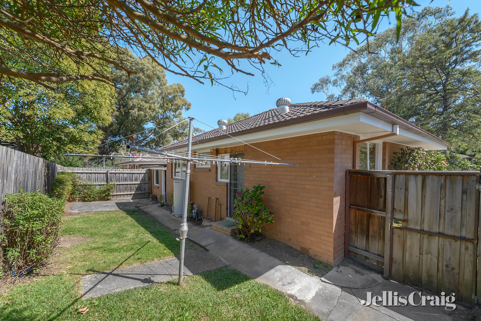 2/28 Oliver Street, Ringwood image 6