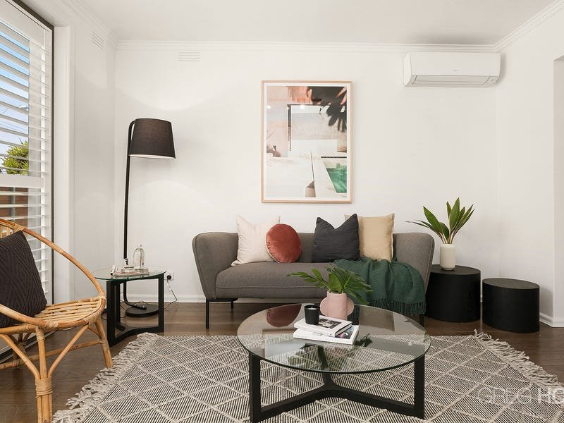 2/28 Patterson Street, Middle Park image 1