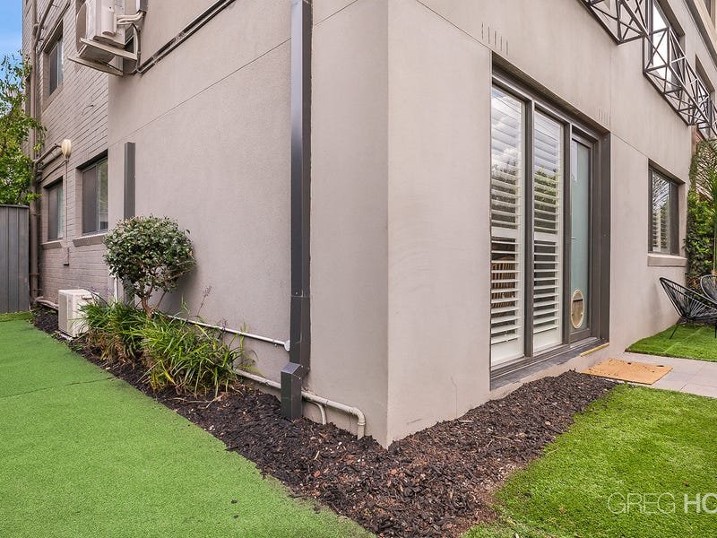 2/28 Patterson Street, Middle Park image 2