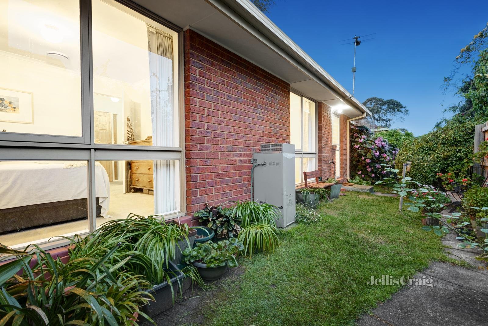 2/28 Stradbroke Avenue, Heidelberg image 5