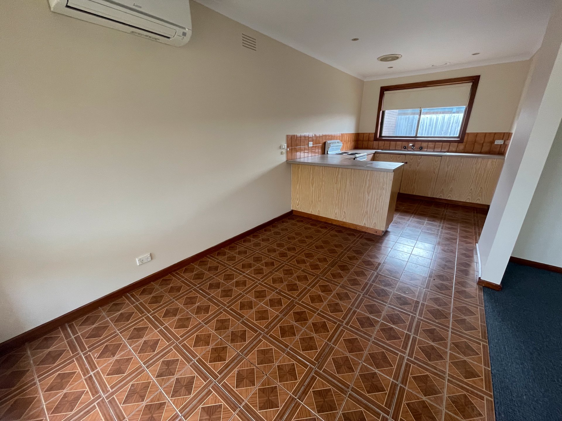 2/28 Ware Street, Lara image 3