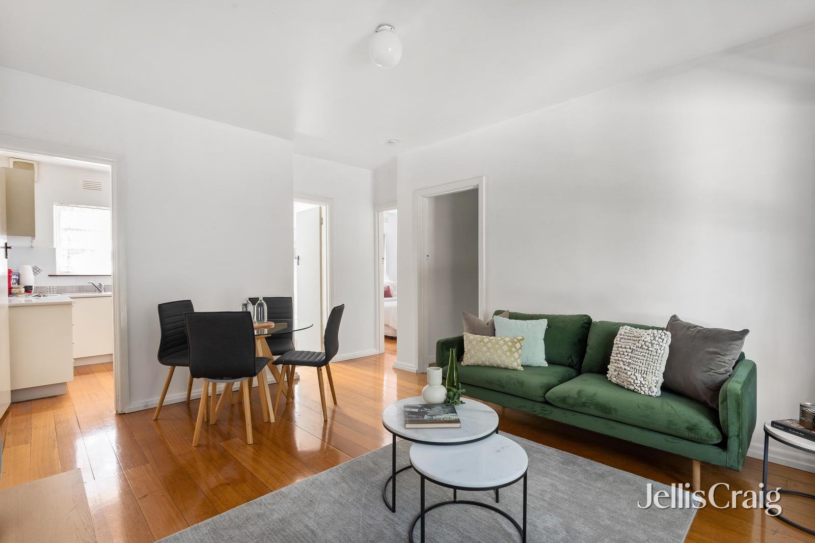 2/28 Wattle Road, Hawthorn image 2