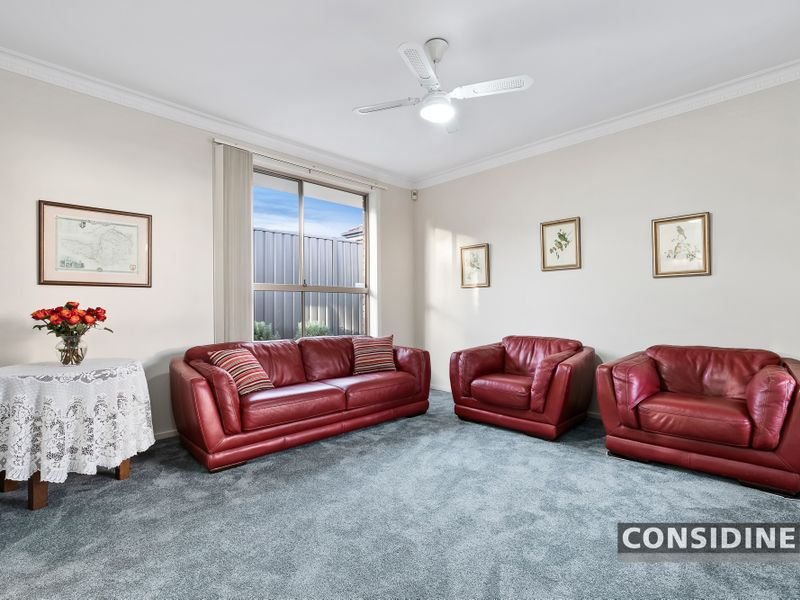 2/28 Williamson Avenue, Strathmore image 2