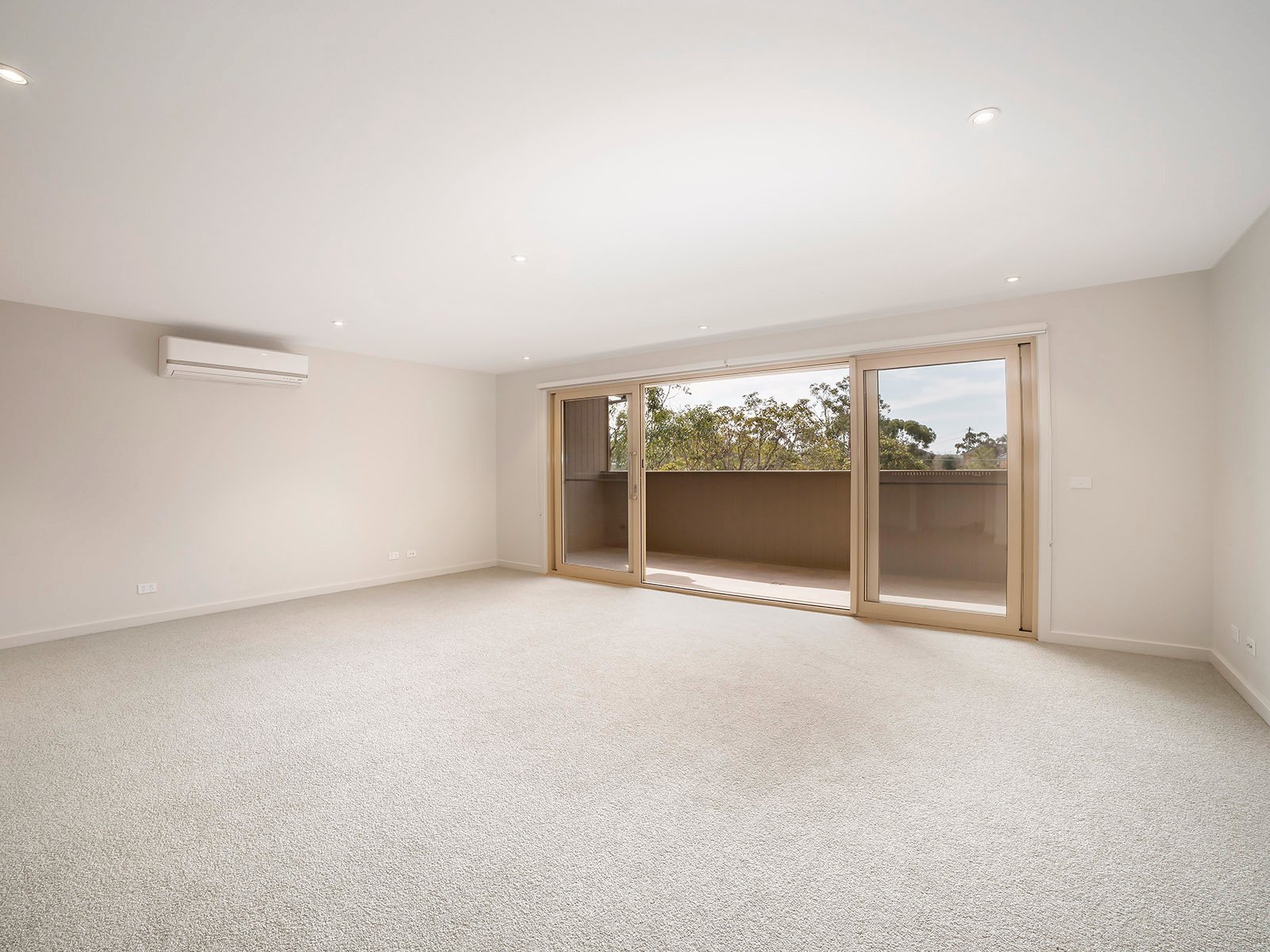 22/804 Main Road, Eltham image 3