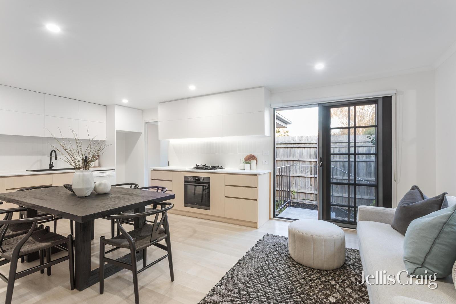 2/284 Mont Albert Road, Surrey Hills image 3