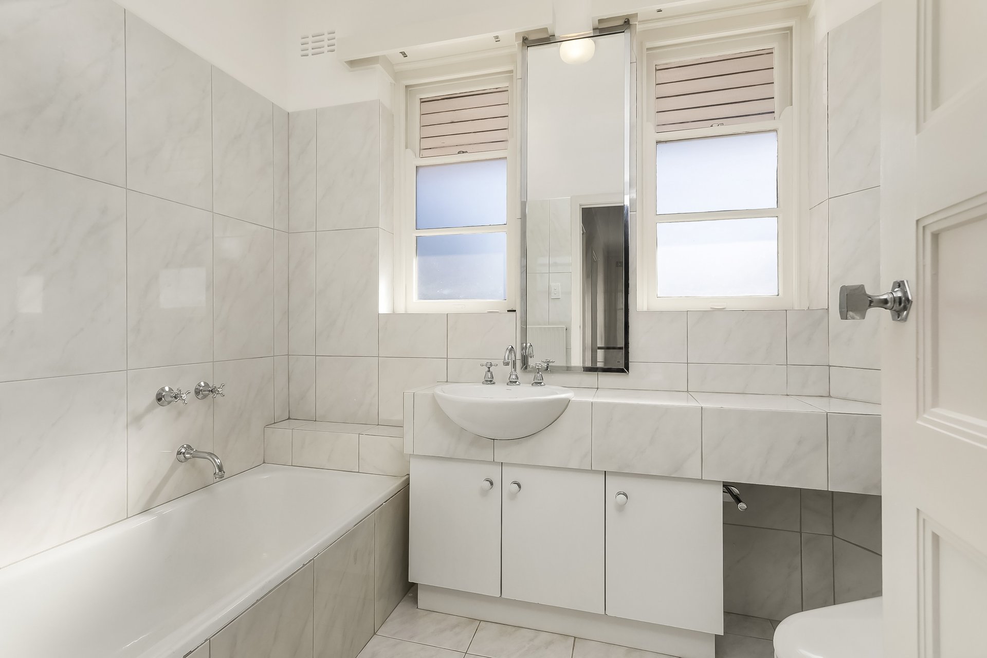 Property Gallery Thumbnail 5