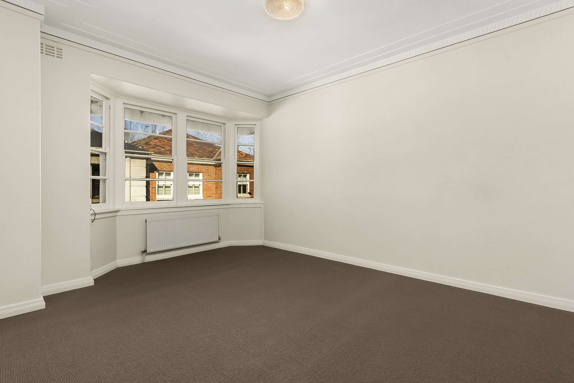 Property Gallery Thumbnail 6