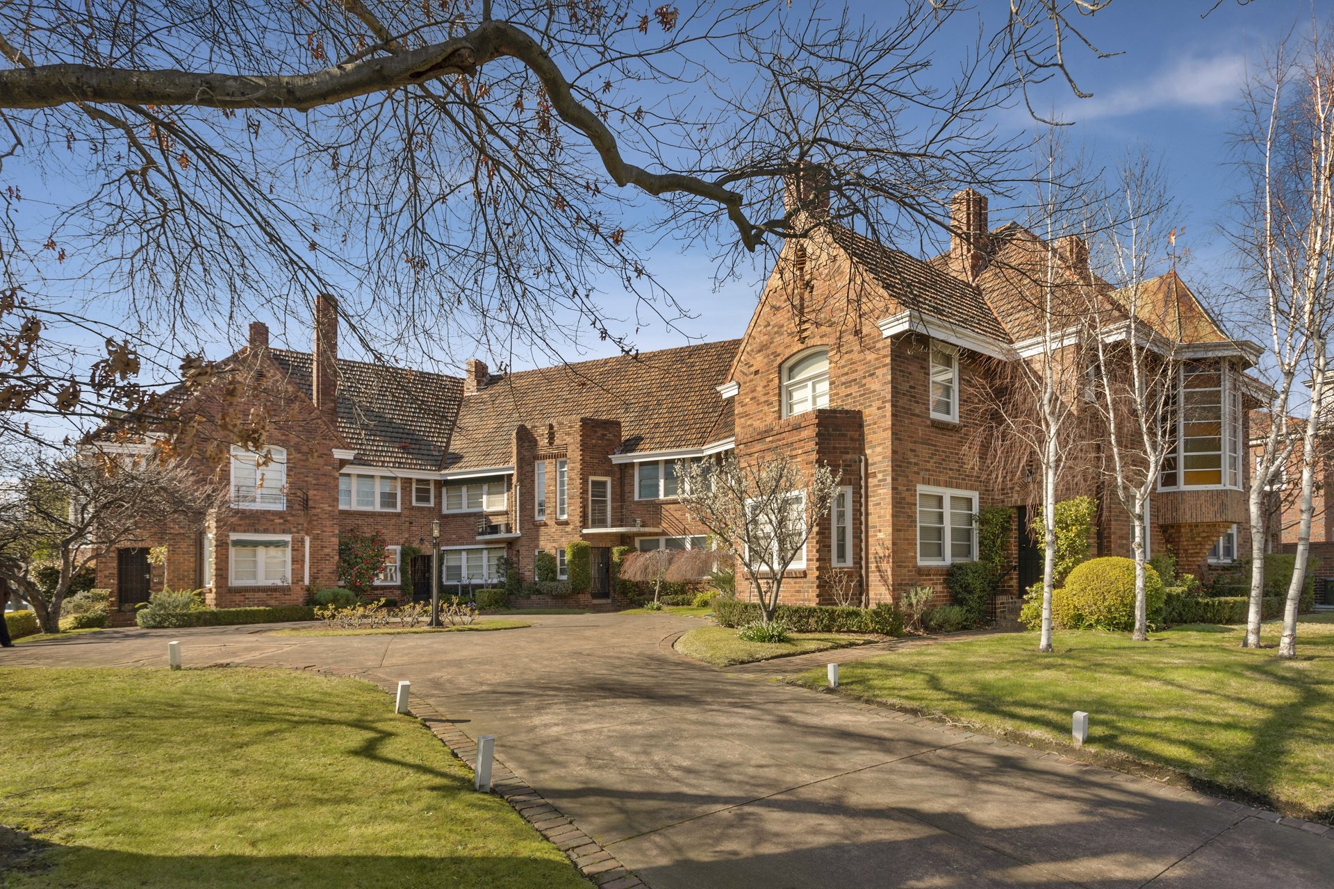 Property Gallery - Main Image