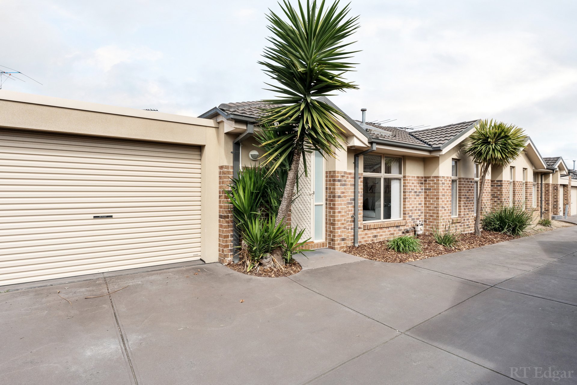 Property Gallery Thumbnail 8