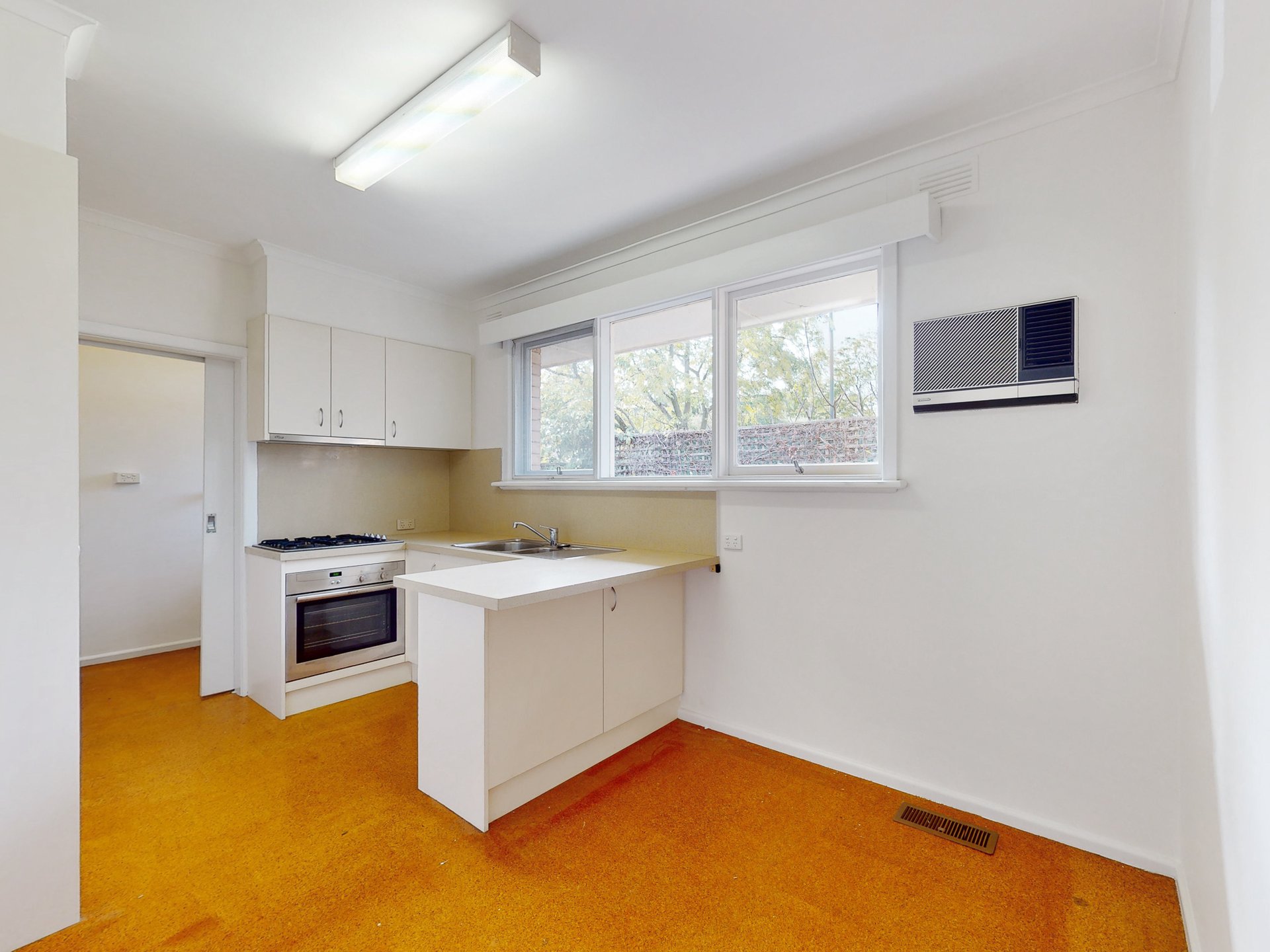 2/29 Allambee Avenue, Camberwell image 3