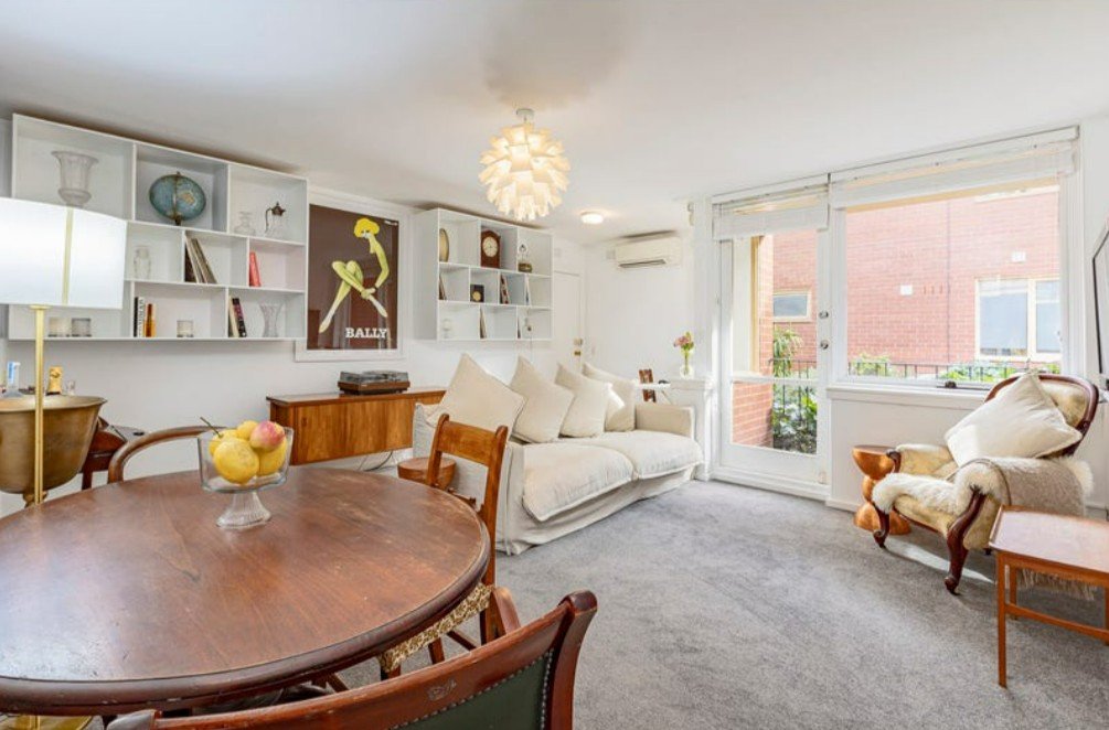 2/29 Alma Grove, St Kilda image 2
