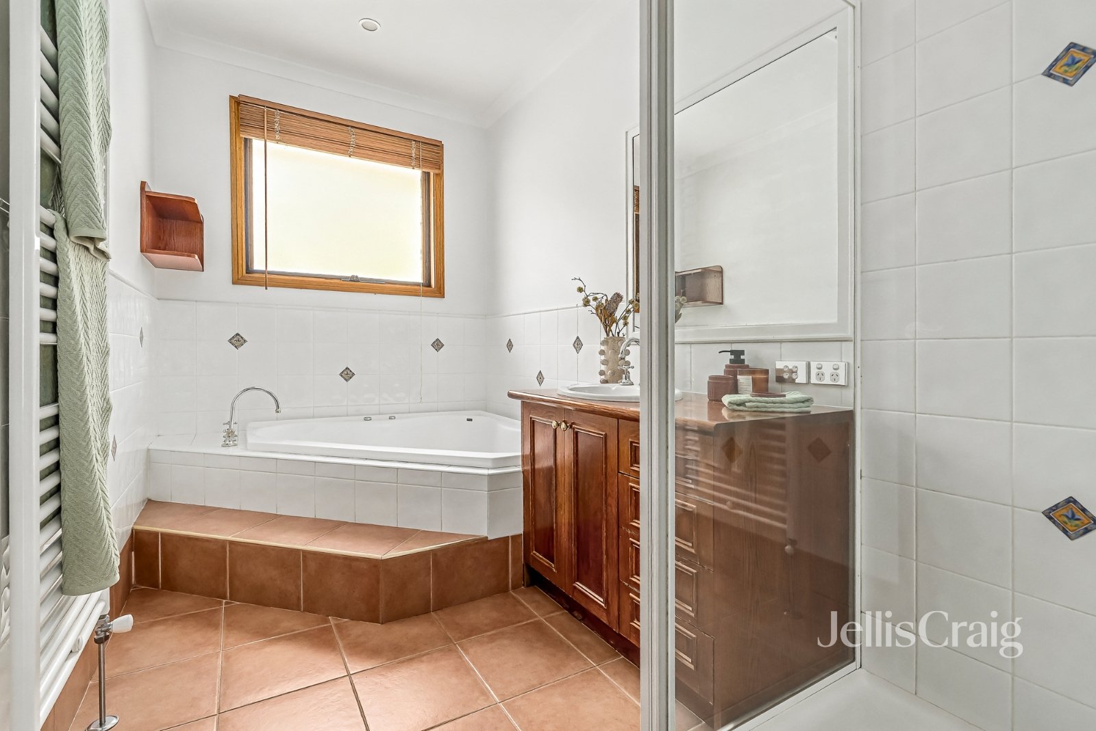 2/29 Cherry Tree Road, Hurstbridge image 8